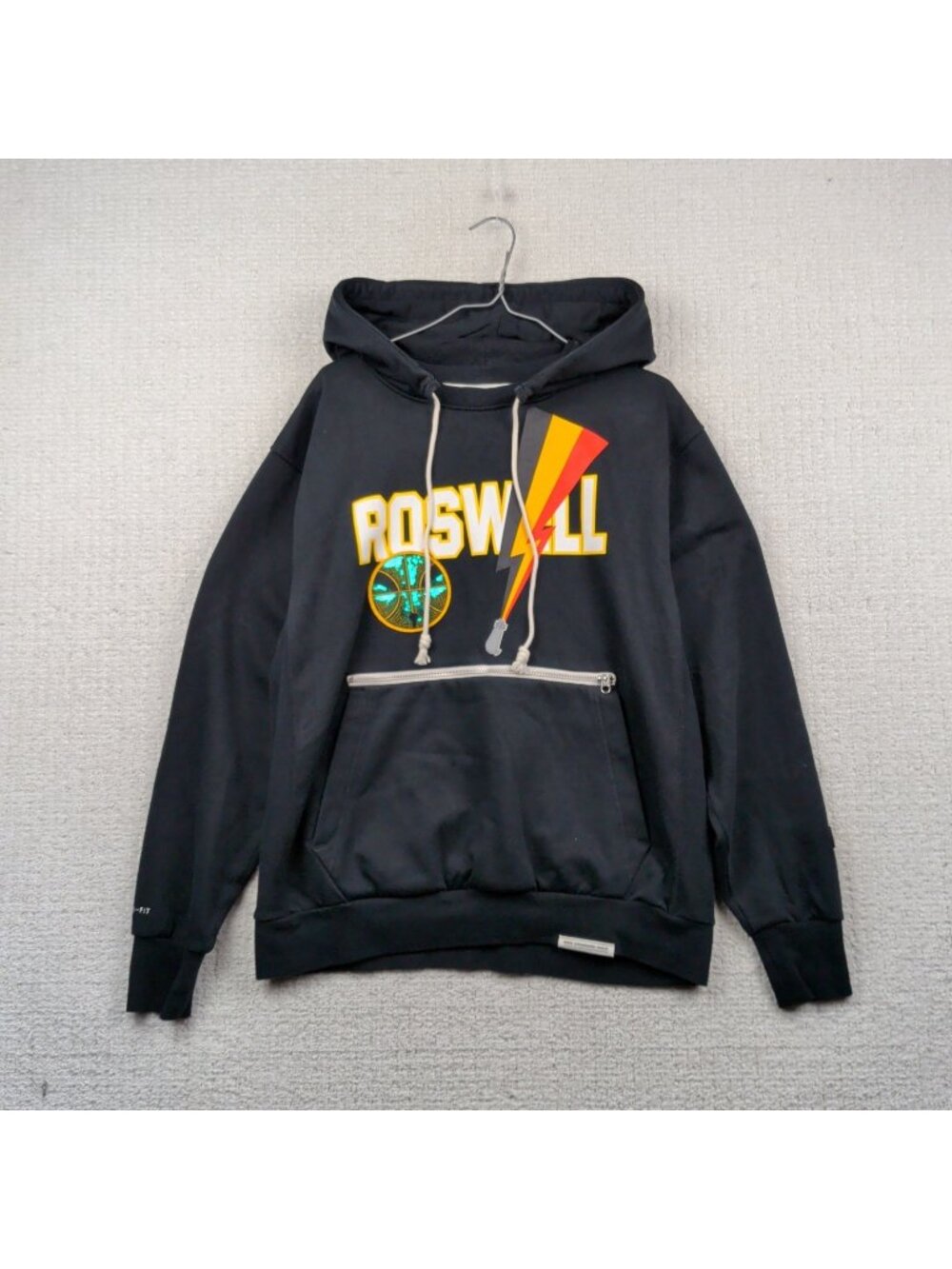 Nike DRI-FIT Rayguns Premium Basketball Roswell Hoodie CV1933 010 Men's Size M